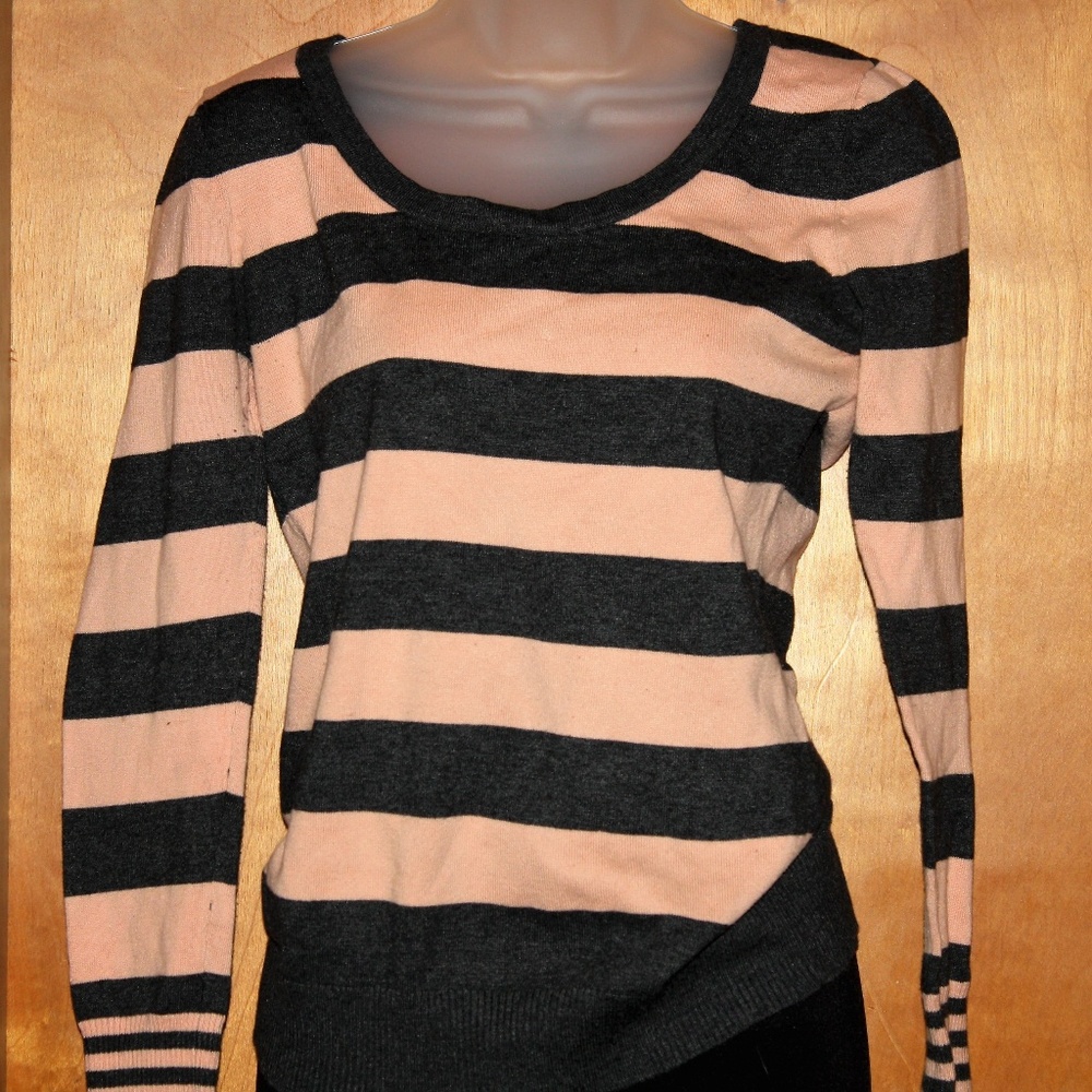 Long sleeve sweater